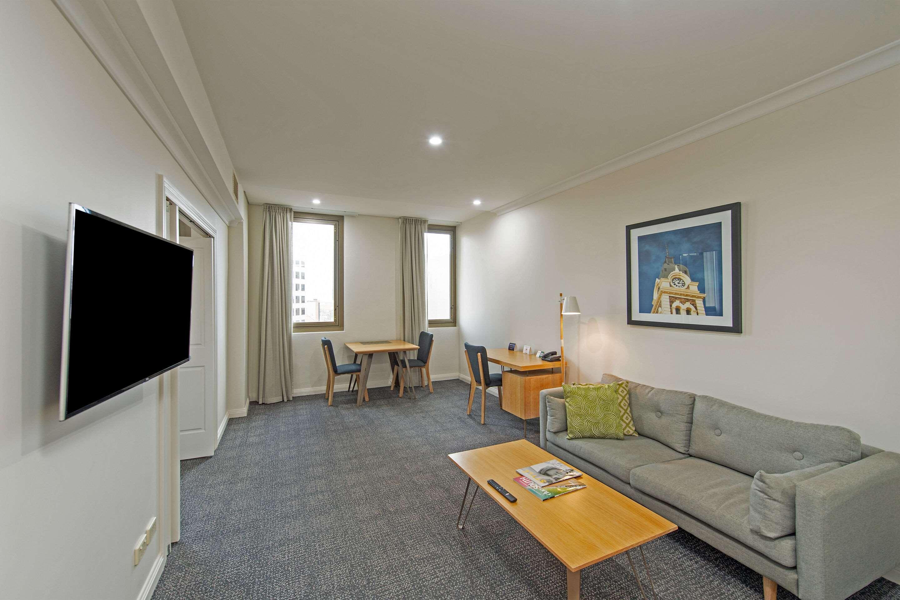 Quality Apartments Adelaide Central Exterior photo
